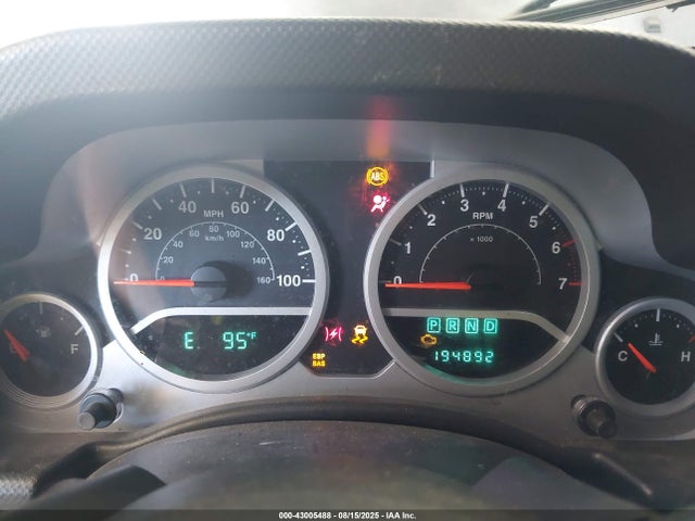 Продажа на аукционе авто 2008 Jeep Wrangler Unlimited Sahara, vin: 1J4GA59168L535200, номер лота: 43005488
