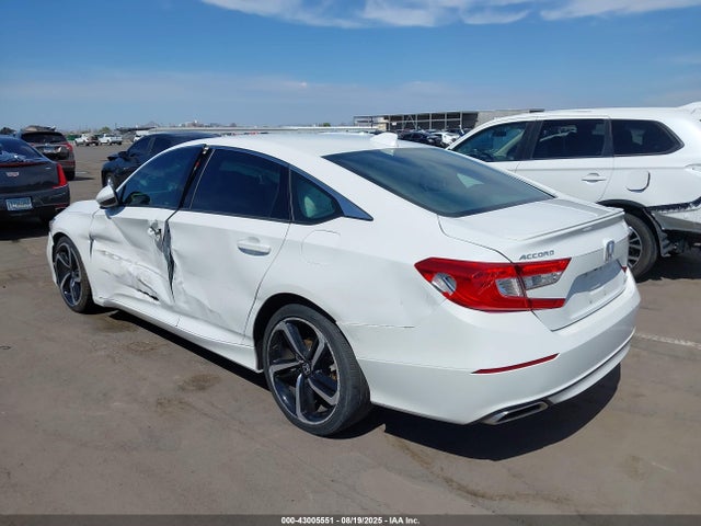 Honda l15be 2018 1HGCV1F30JA259686 Image 3