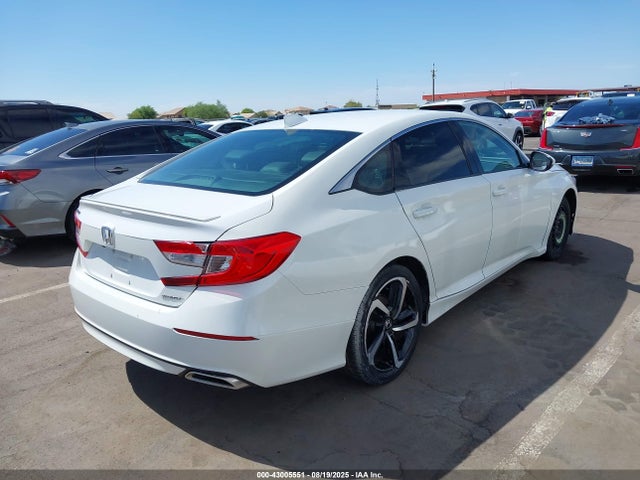 Honda l15be 2018 1HGCV1F30JA259686 Image 4