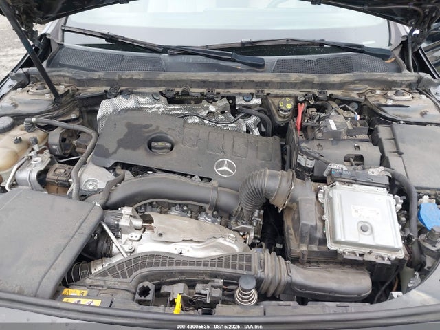 W1K3G4EBXLW043505 Mercedes-Benz m260