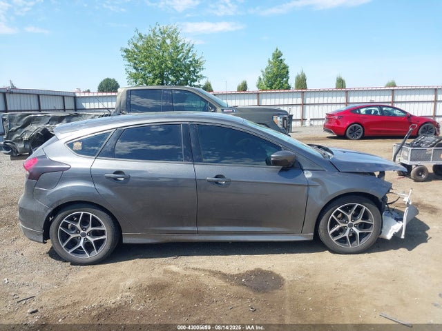 1FADP3K2XFL221843 Ford Focus