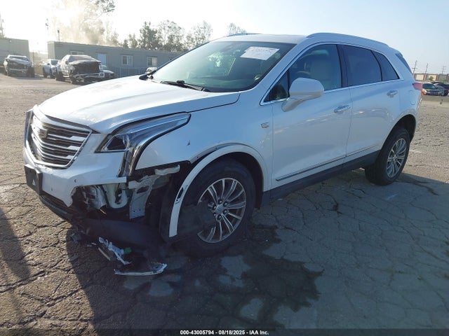 2018 CADILLAC XT5 1GYKNDRS8JZ197528 Photo 1