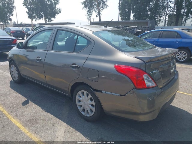 Nissan 2015 2015 3N1CN7AP2FL866770 Image 3