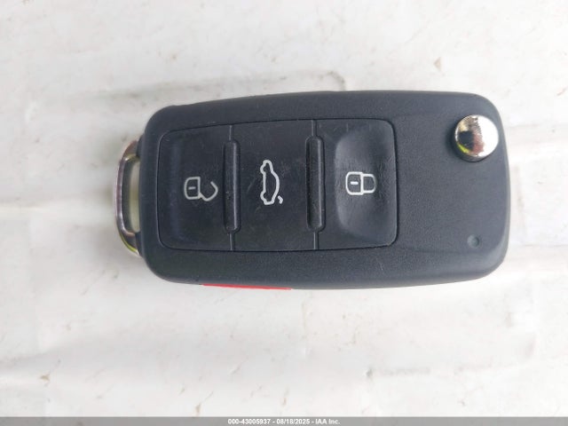 Volkswagen 1.8 tsi 2017 1VWBT7A30HC047151 Image 11