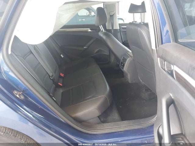 Volkswagen 1.8 tsi 2017 1VWBT7A30HC047151 Image 8
