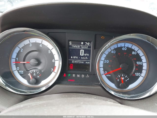 2C4RC1GGXFR563403 Chrysler Town and Country