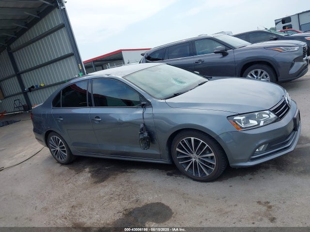 3VWD17AJXGM300440 Volkswagen 1.8t
