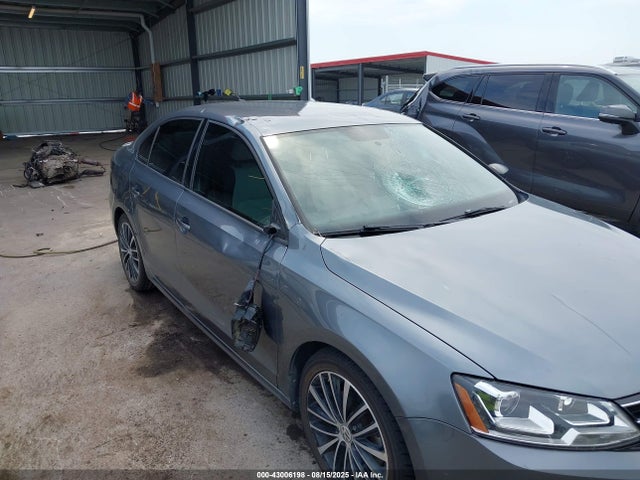 3VWD17AJXGM300440 Volkswagen 1.8t