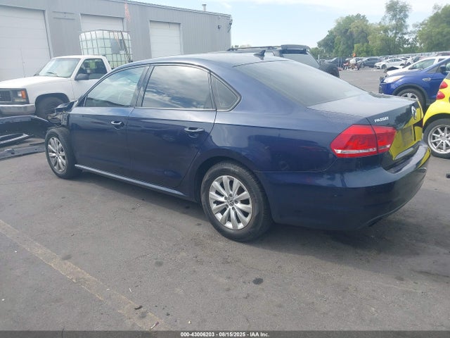 Volkswagen Passat 1.8t Wolfsburg Edition 2014 1VWAT7A35EC089404 Image 3