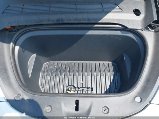 2023 TESLA MODEL Y 7SAYGDEE4PF662219 Photo 9