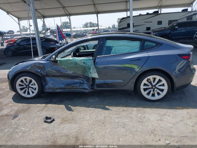 Tesla 2022 2022 5YJ3E1EB3NF290533 Image 14