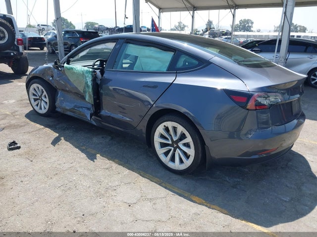 Tesla 2022 2022 5YJ3E1EB3NF290533 Image 3