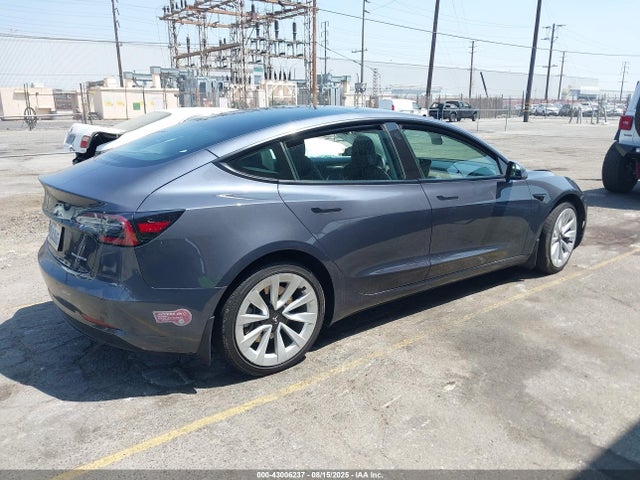 Tesla 2022 2022 5YJ3E1EB3NF290533 Image 4