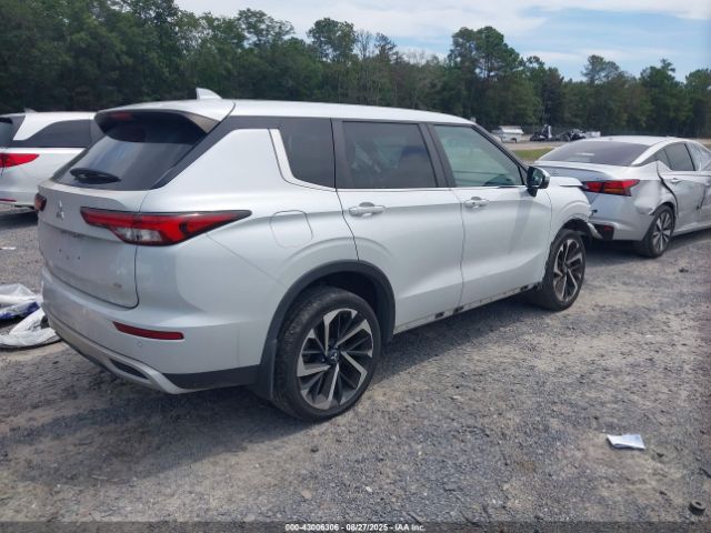 2023 MITSUBISHI OUTLANDER JA4J3UA84PZ014135 Photo 3