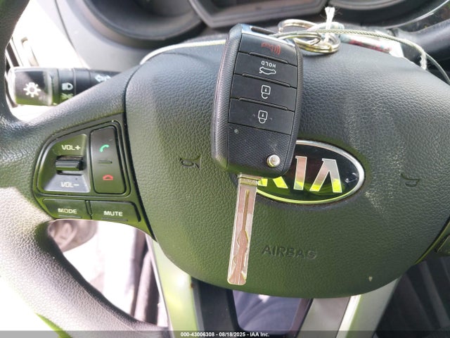 KIA Rio 2017 KNADM4A34H6063548 Image 11