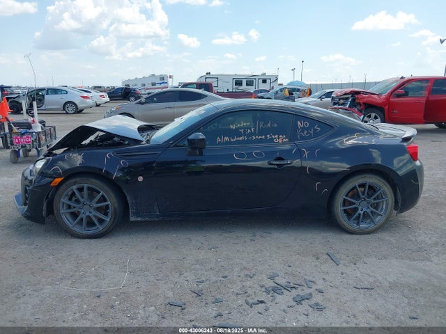JF1ZNAA15H8706521 Toyota na