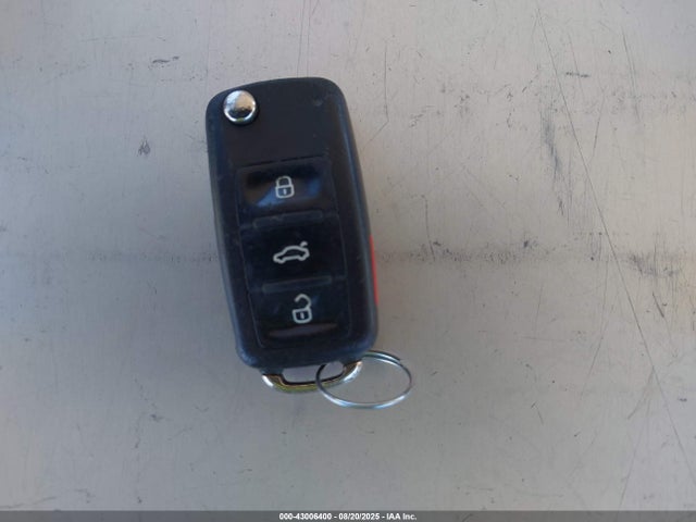 3VWD17AJXGM345538 Volkswagen 1.8t