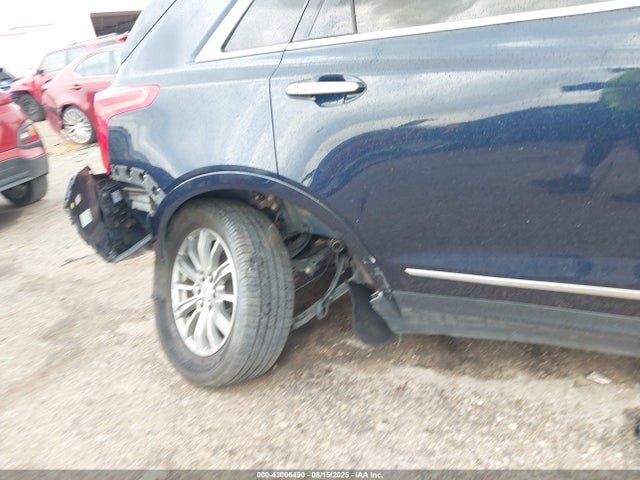 2017 CADILLAC XT5 1GYKNDRS0HZ143862 Photo 5