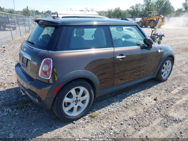 2010 MINI COOPER S WMWMF7C50ATX42508 Photo 3