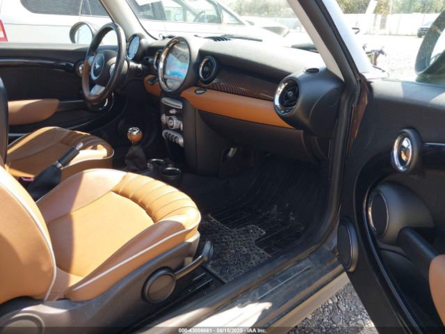 2010 MINI COOPER S WMWMF7C50ATX42508 Photo 4