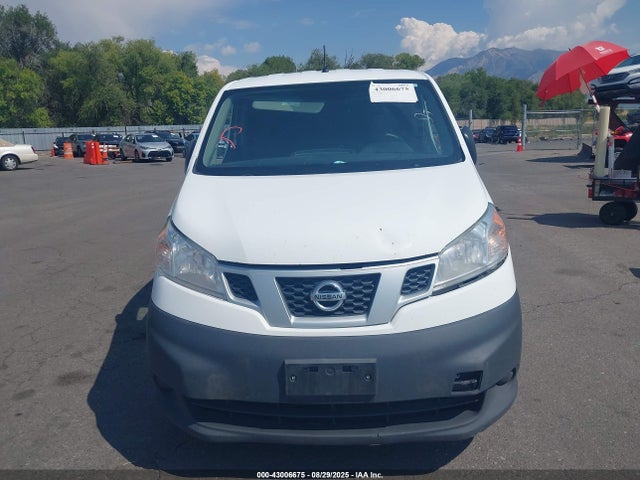 3N6CM0KN2JK695373 Nissan 2018