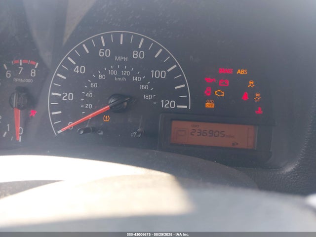 3N6CM0KN2JK695373 Nissan 2018