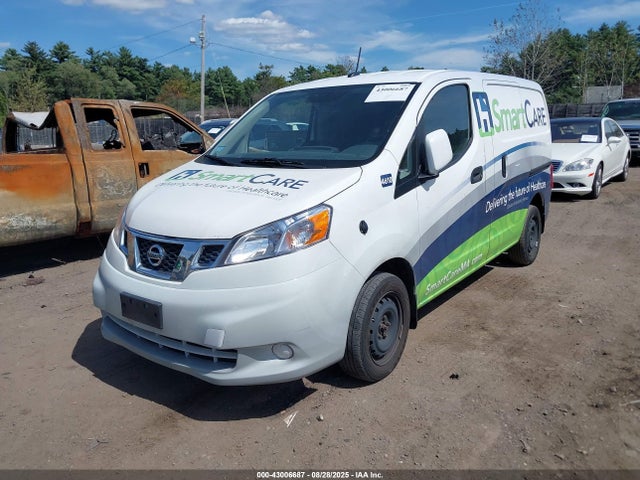 Nissan NV200 2015 3N6CM0KN1FK712123 Image 2