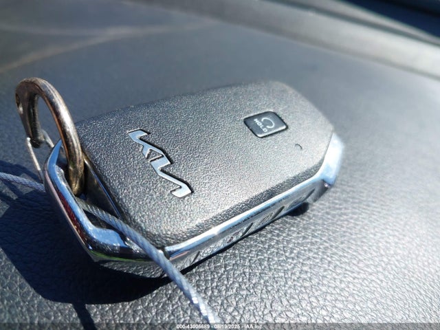 3KPF54AD4PE669197 KIA mpi nu