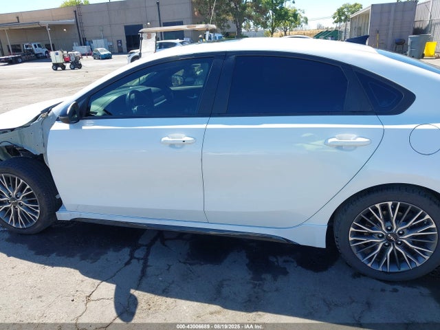 3KPF54AD4PE669197 KIA mpi nu