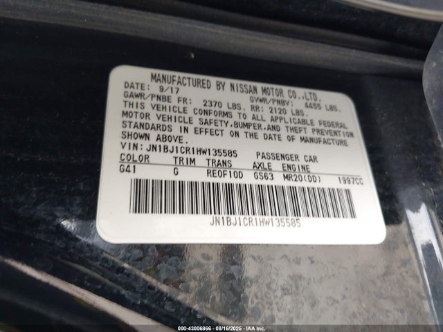 JN1BJ1CR1HW135585 Nissan 2017