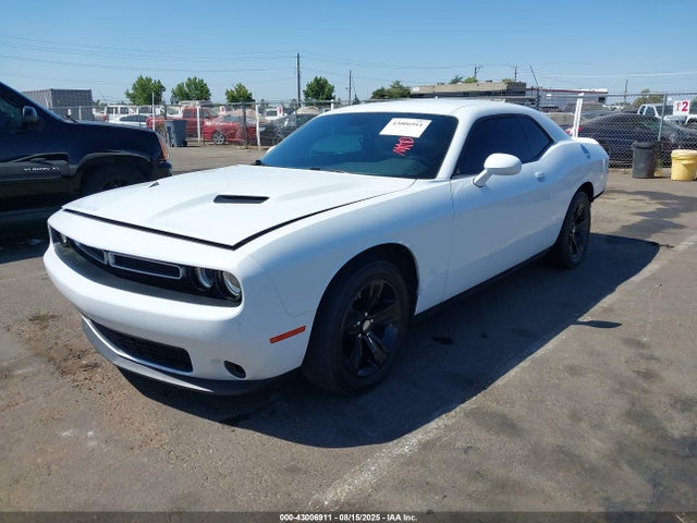 Dodge Challenger 2019 2C3CDZAG0KH751068 Image 2