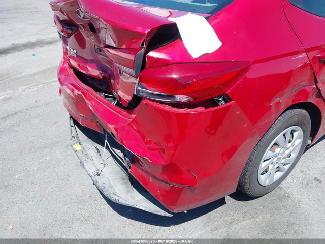 Hyundai Elantra 2017 5NPD74LFXHH093659 Image 17