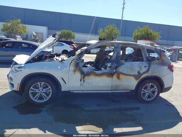 BMW X3 2019 5UXTR7C59KLE98477 Image 14