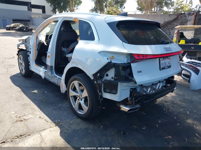 2025 AUDI Q5 WA12AAGU7S2023944 Photo 2
