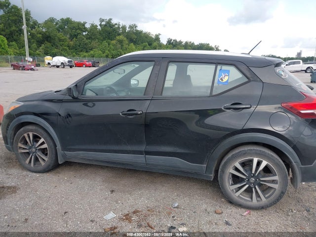 Продаж на аукціоні авто 2018 Nissan Kicks Sv, vin: 3N1CP5CU7JL513127, номер лоту: 43007082