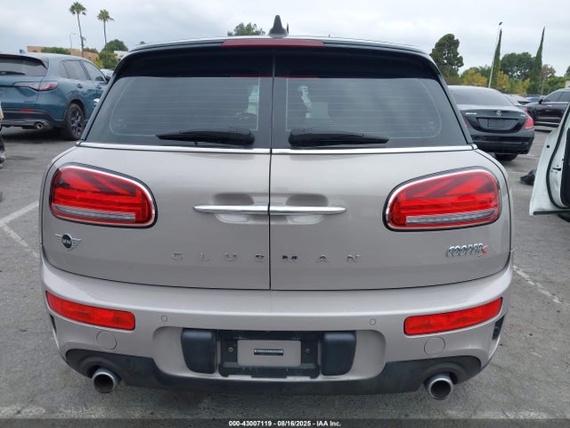 Mini Clubman 2022 WMWLV7C07N2P77982 Image 16