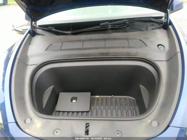 5YJYGDEE1MF243267 Tesla Model Y