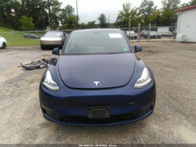 5YJYGDEE1MF243267 Tesla Model Y