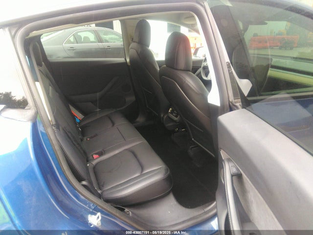 5YJYGDEE1MF243267 Tesla Model Y