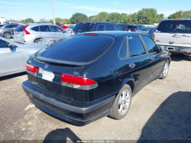 2000 SAAB 9-3 YS3DF58K5Y2015072 Photo 3