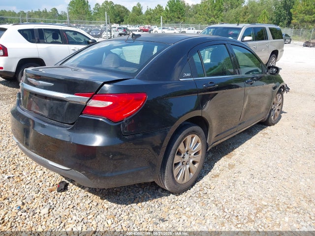 Chrysler 200 2014 1C3CCBAB3EN230968 Image 4