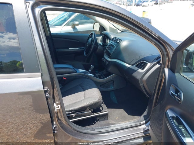 Dodge 2016 2016 3C4PDCAB9GT245610 Image 5