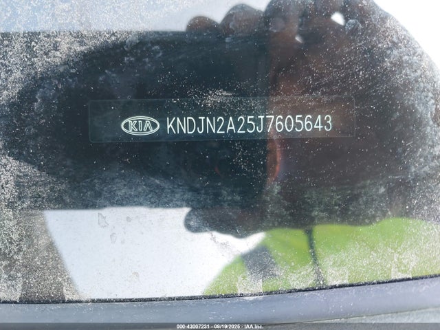 2018 KIA SOUL KNDJN2A25J7605643 Photo 8