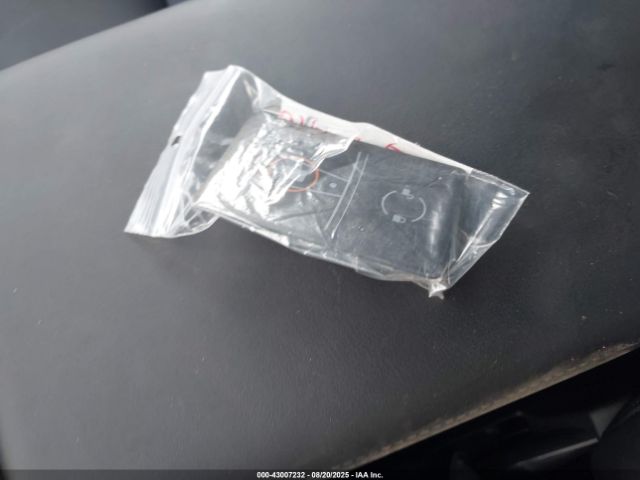 2024 TESLA MODEL X 7SAXCDE5XRF453495 Photo 10