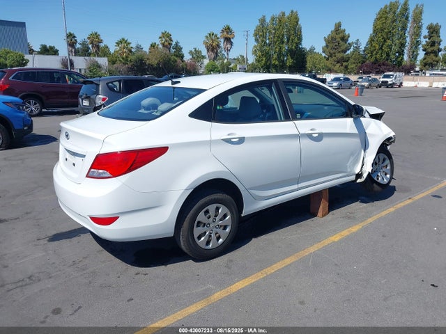 KMHCT4AE9HU171447 Hyundai Accent