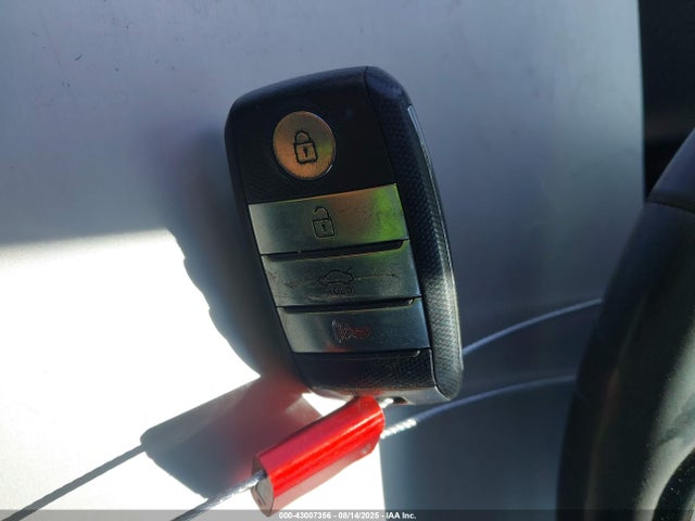 KNAGU4LE6J5022698 KIA gdi nu