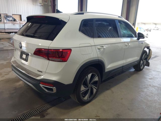 2024 VOLKSWAGEN TAOS 3VVVX7B24RM017498 Photo 3