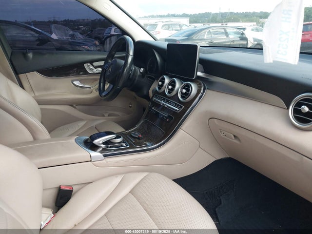 WDC0G4KB8GF079338 Mercedes-Benz m274