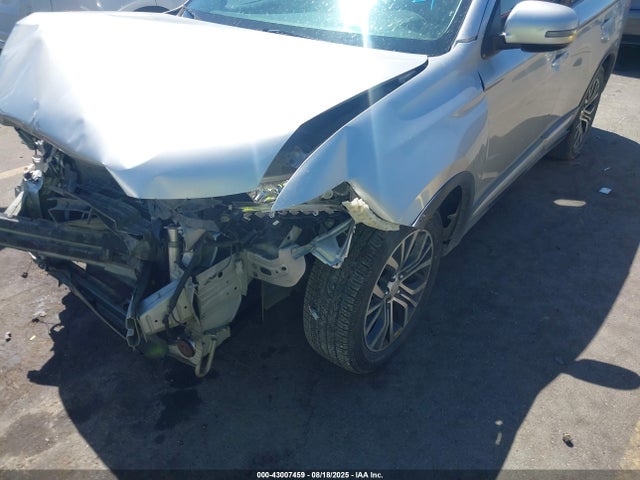 2018 MITSUBISHI OUTLANDER JA4AZ3A3XJZ039335 Photo 5