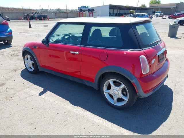 2005 MINI COOPER WMWRC33565TJ73449 Photo 2